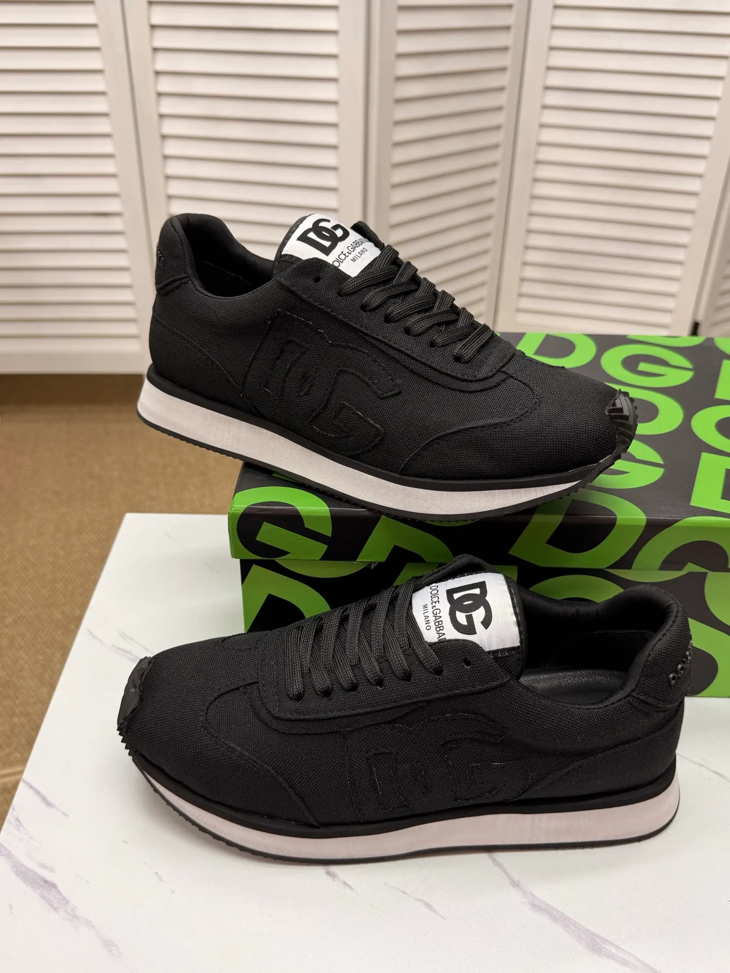 Men's clothing and shoes 230. The latest sports and casual shoes for couples (DG) are fashionable and versatile, and can add luster to various looks. Create an exquisite design with unique dynamic vitality and modern atmosphere, showing modern elegance. Size: 36-46 (45 and 46 are custom-made and cannot be returned or exchanged) Se